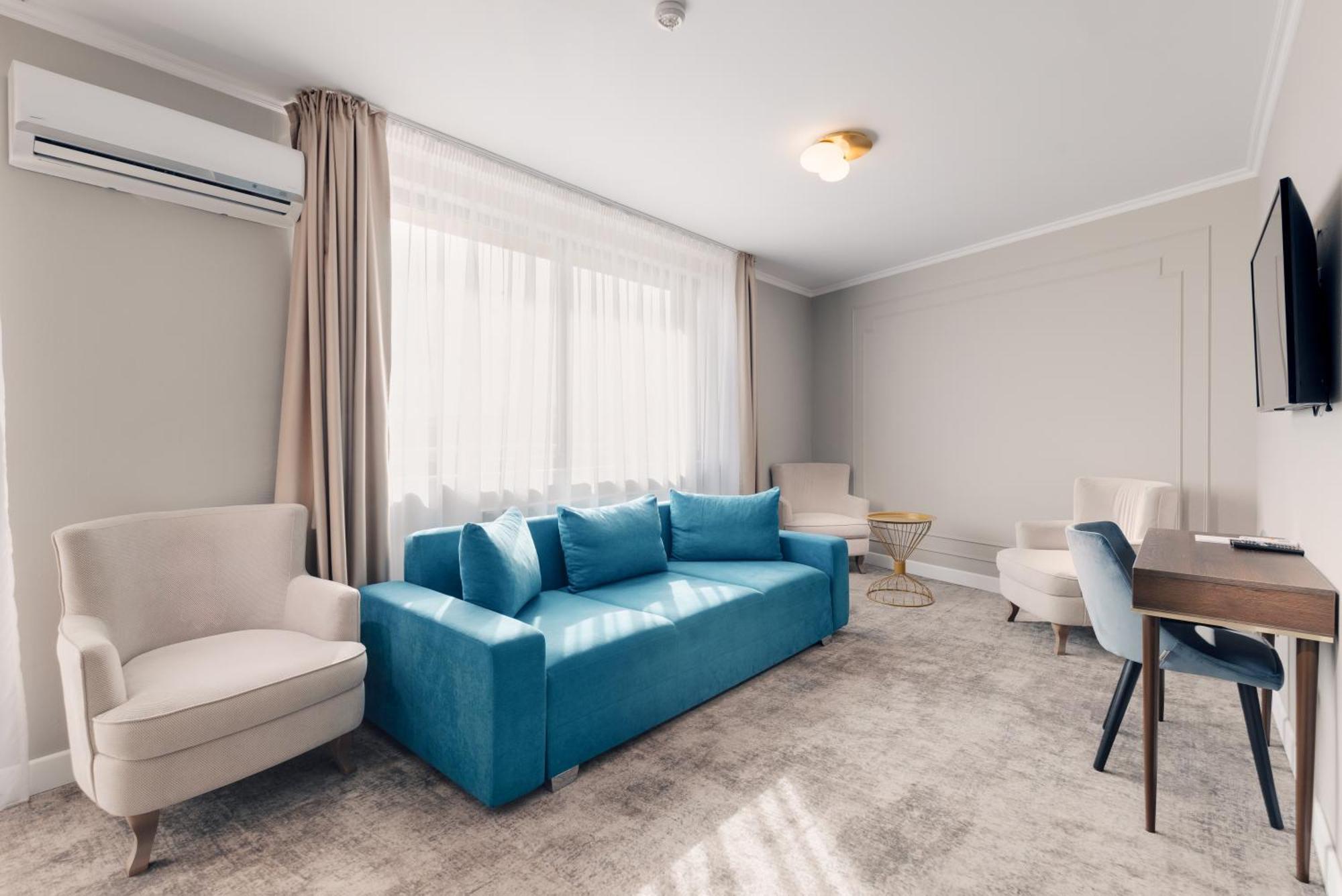 Meridian Hotel 4*